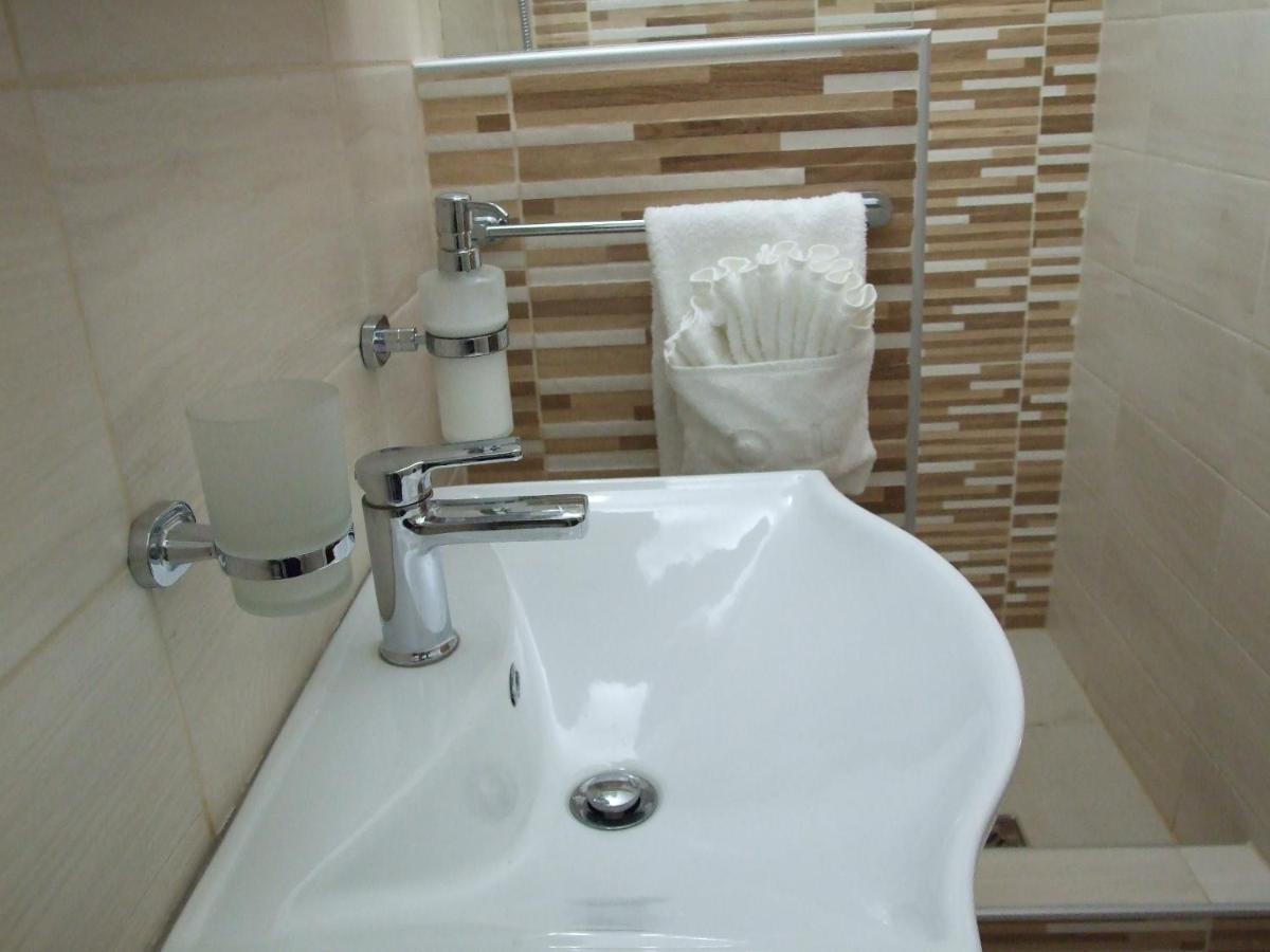 Apartman Nena Pirot Exteriér fotografie