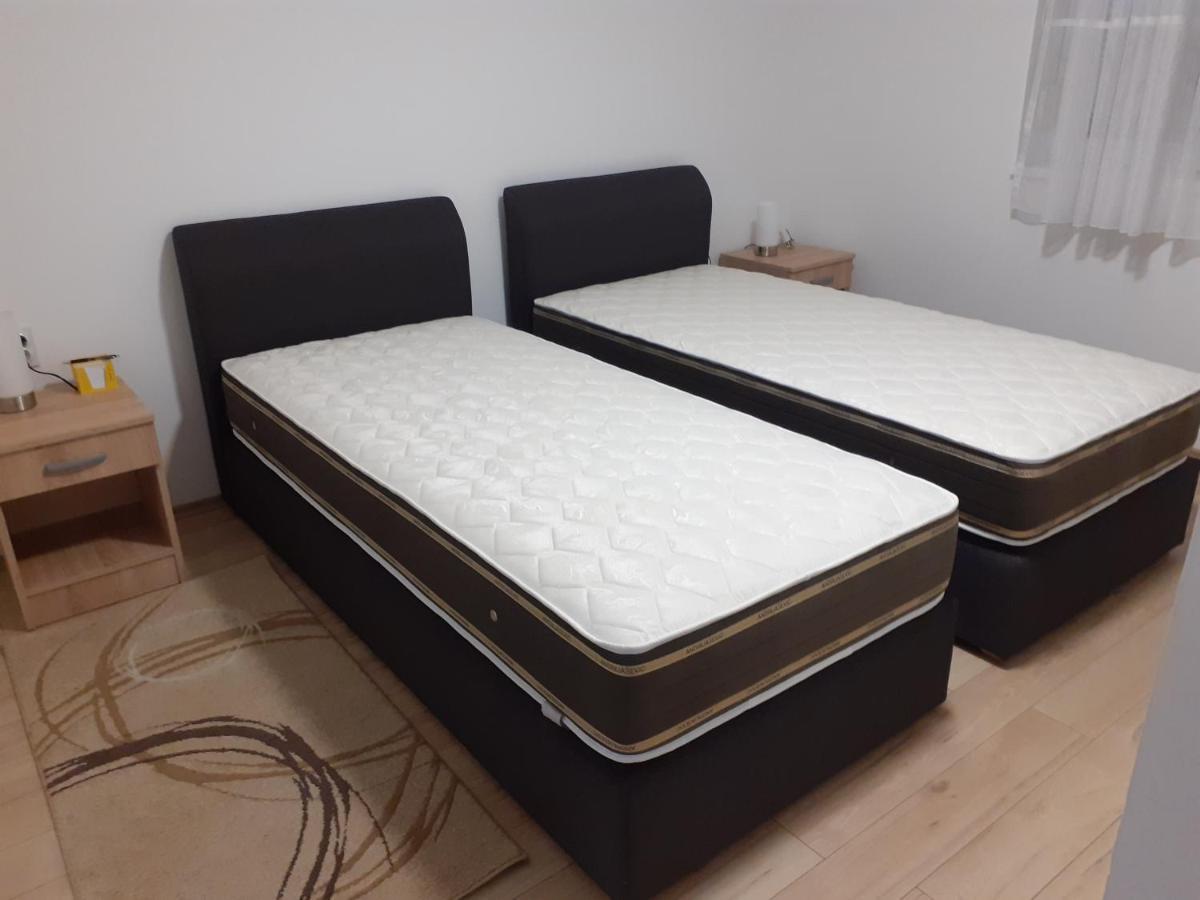 Apartman Nena Pirot Exteriér fotografie