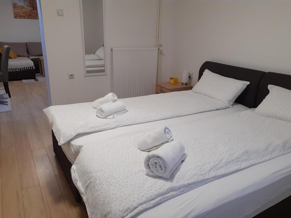 Apartman Nena Pirot Exteriér fotografie